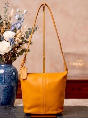 Coach Vintage 1998 Soho Mini Bucket Bag Glove-Tanned Leather - GUC